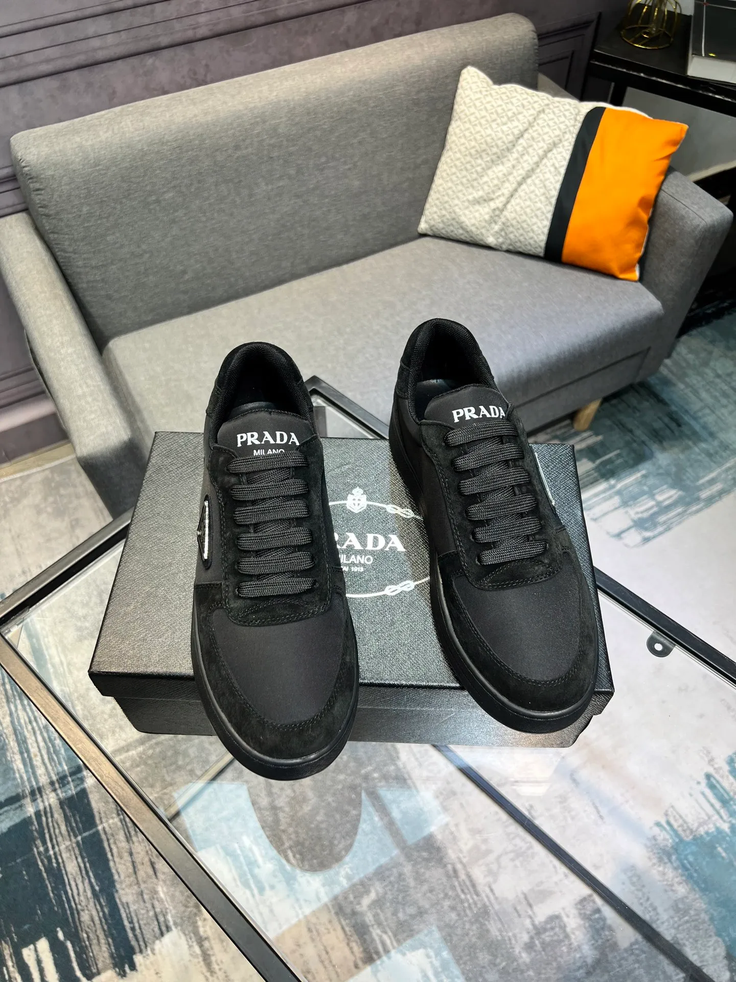 Men's men's shoes 💰440 [PRADA—Prada] latest model 🙈original replica! 👟👟👟Available here. The workmanship is top-notch. The upper is made of Italian 🇮🇹Imported calfskin. ❗️Breathable genuine leather lining @Suitable for travel. The original version has an enlarged engraved sole, making it suitable for all kinds of travels, showing low-key luxury. Let quality speak for itself. Color: Size: 38-44